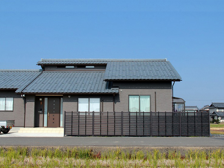 「みす垣E2型柱見せタイプ(黒竹黒焼杉角柱)」