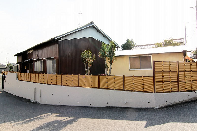 「みす垣G型柱見せタイプ(イエロー竹ヤク杉角柱)」